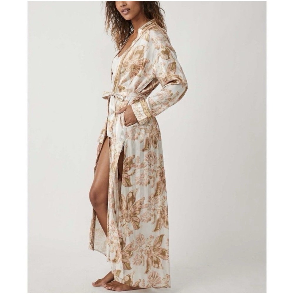 Free People Pajama Party Silky Floral Robe Small Tea Combo $148